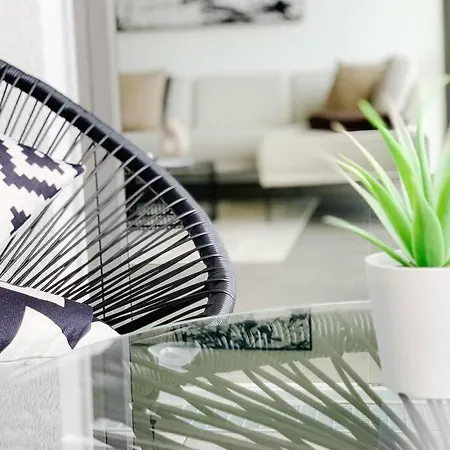 Luxurioeses Neubau-apartment Mit E-lade Parkplatz Apartamento Karlsruhe