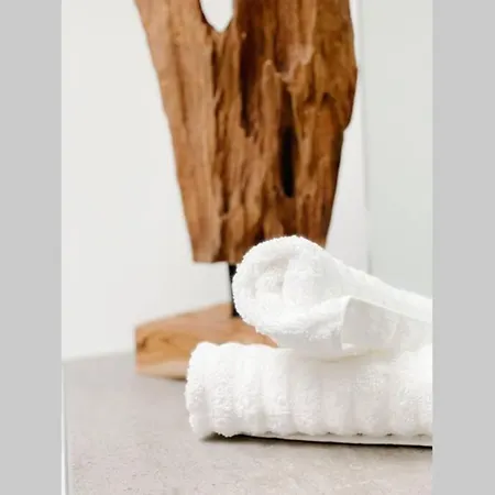 Luxurioeses Neubau-apartment Mit E-lade Parkplatz