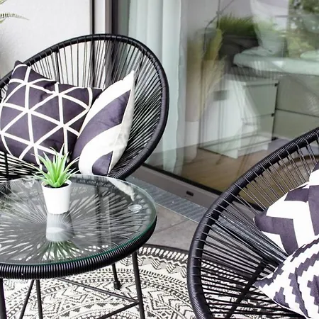 Luxurioeses Neubau-apartment Mit E-lade Parkplatz شقة *