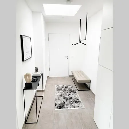 Luxurioeses Neubau-apartment Mit E-lade Parkplatz *